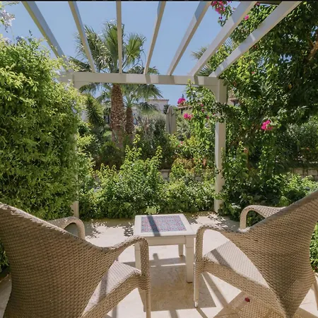 Fiora Alacati * Çeşme