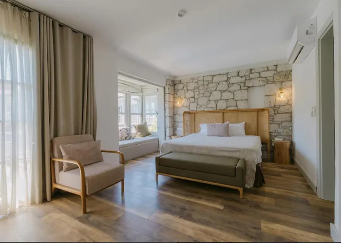 Fiora Alacati 酒店 *